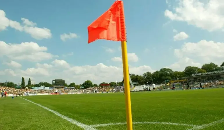 Female referee suffers concussion while trying to break up players’ clash