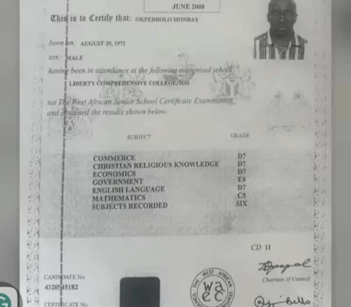 Davido trolls Edo gov with WAEC result after Adeleke jibe