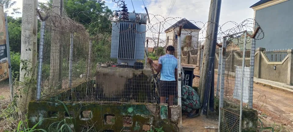 Fadahunsi donates transformer to Osun community, seeks support for Tinubu